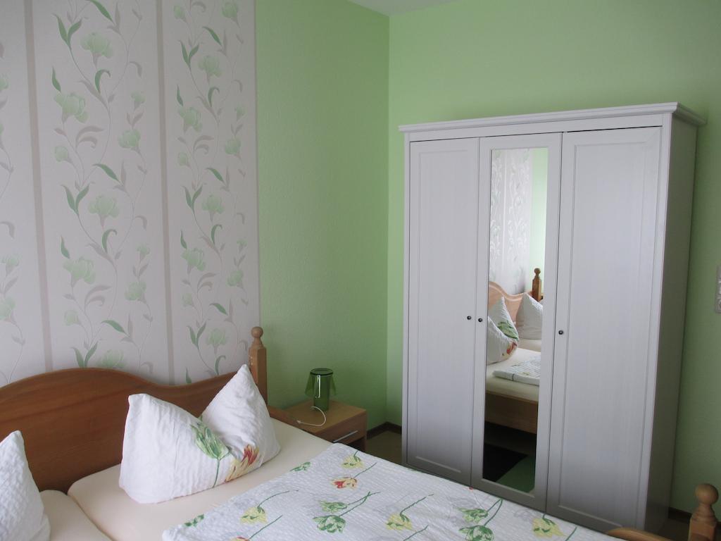 Hotel Zum Gondoliere Oranienbaum-Woerlitz Chambre photo