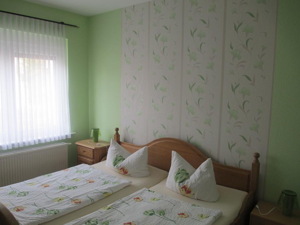 Hotel Zum Gondoliere Oranienbaum-Woerlitz Chambre photo